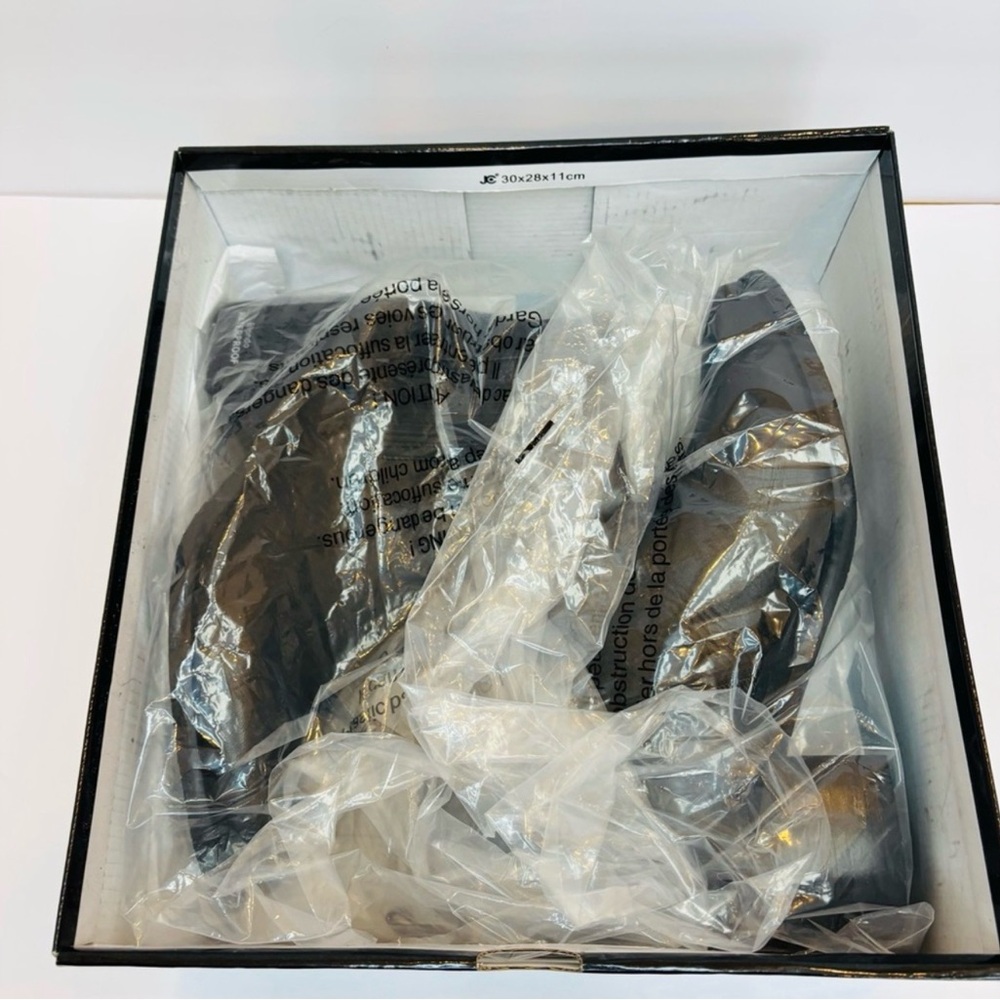 Blondo Black Leather Ankle Booties - Picture 6 of 8